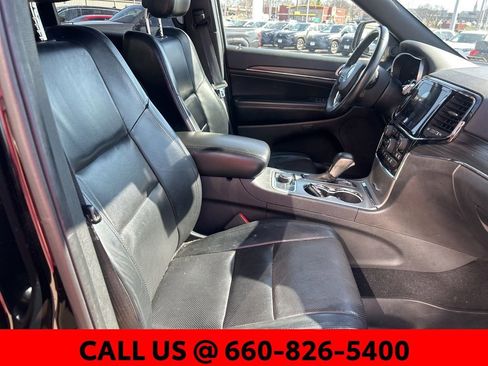 Used 2019 Jeep Grand Cherokee Limited w/ Luxury Group II image 4