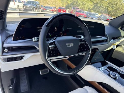 New 2026 Cadillac Vistiq Luxury image 33