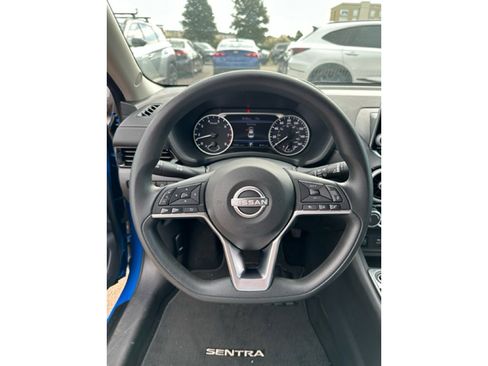 Used 2024 Nissan Sentra SV image 17
