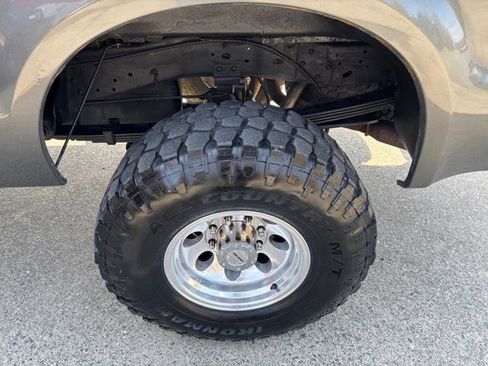 Used 2004 Ford F250 XLT image 24