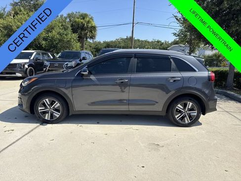 Used 2020 Kia Niro EX Premium FWD image 9