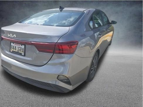 Used 2023 Kia Forte LXS w/ LXS Technology Package FWD image 10