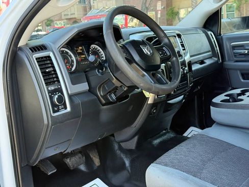 Used 2018 RAM 3500 SLT AWD/4WD image 17