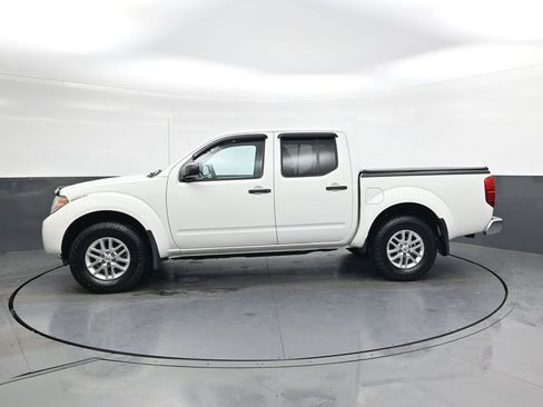 Used 2017 Nissan Frontier SV w/ SV Value Truck Package image 8