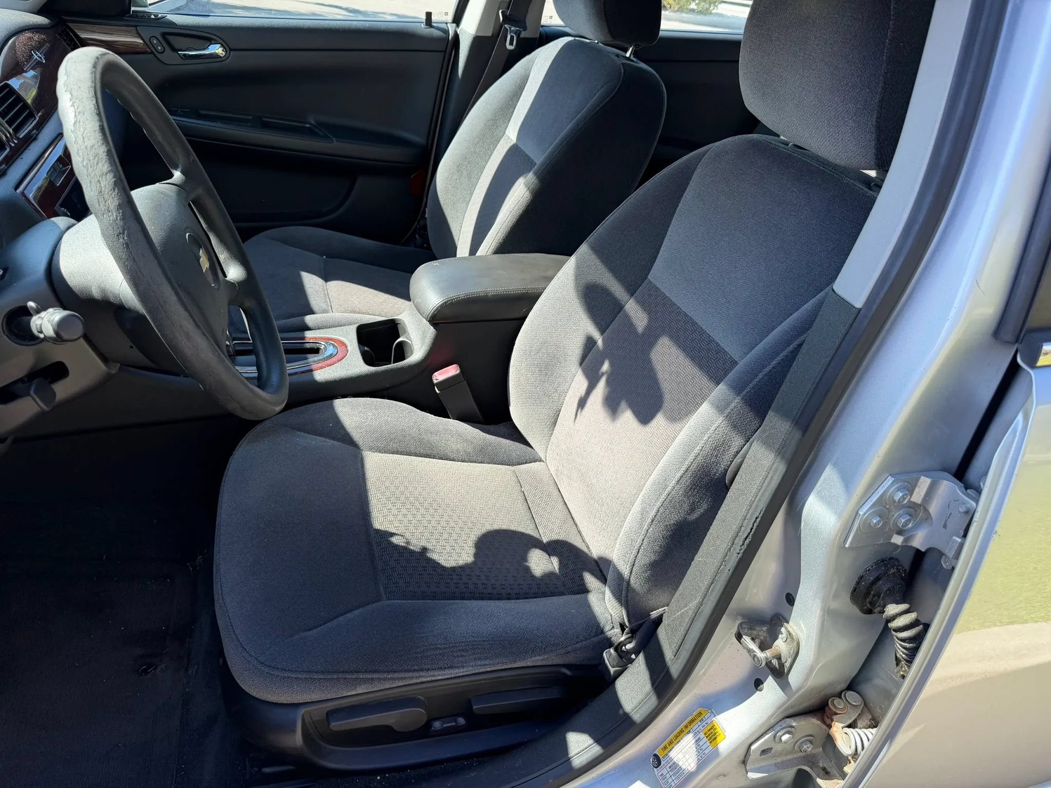 Used 2009 Chevrolet Impala LT FWD image 10