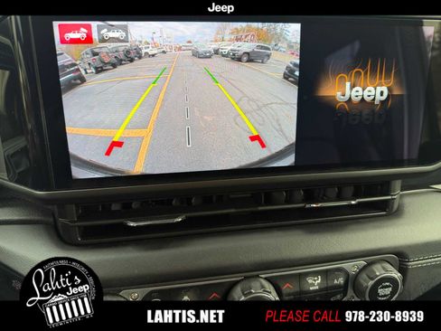 Used 2024 Jeep Wrangler High Altitude image 15