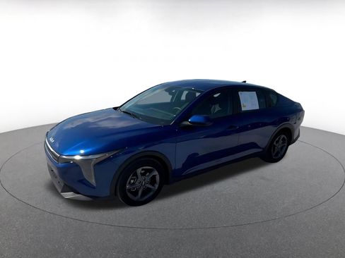 Used 2025 Kia K4 LXS FWD image 8