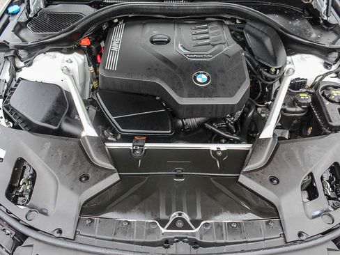 Certified 2023 BMW 530i w/ Premium Package image 27