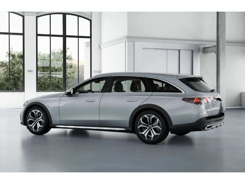 Used 2025 Mercedes-Benz E 450 4MATIC All-Terrain Wagon image 61