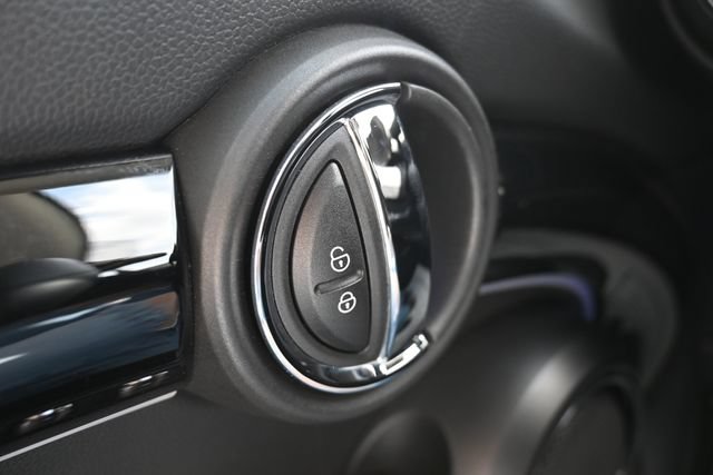 Used 2024 MINI Cooper S FWD image 41