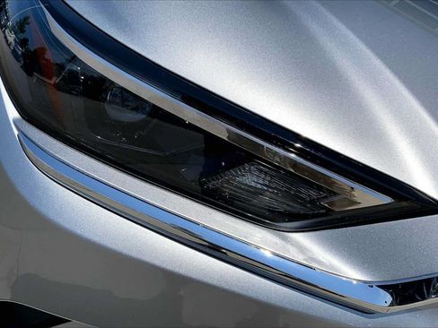 Used 2025 Toyota Grand Highlander AWD Hybrid image 26