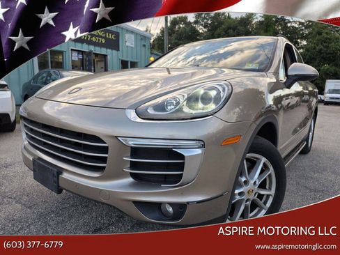Used 2016 Porsche Cayenne AWD/4WD image 1