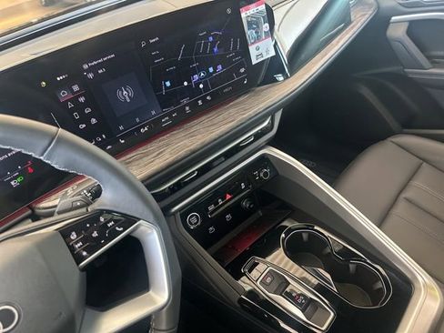 New 2025 Audi Q5 Premium Plus image 30