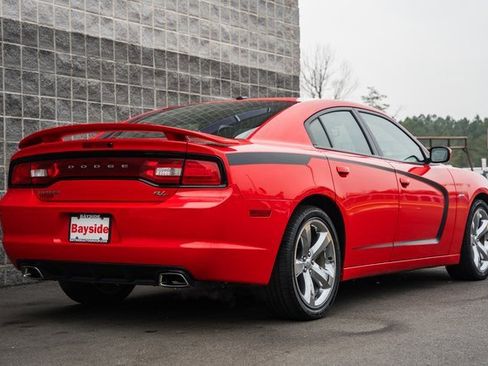 Used 2014 Dodge Charger R/T w/ Wheels & Tunes Group image 6