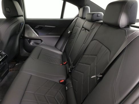 Used 2026 BMW 530i xDrive w/ Premium Package image 39