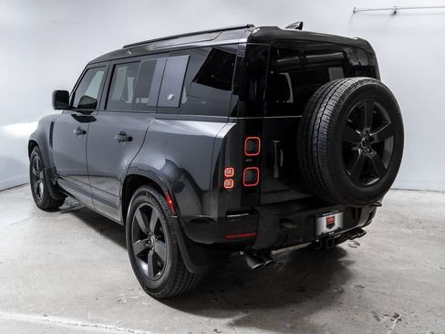 Used 2023 Land Rover Defender 110 V8 AWD/4WD image 3