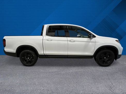 New 2026 Honda Ridgeline Black Edition image 2