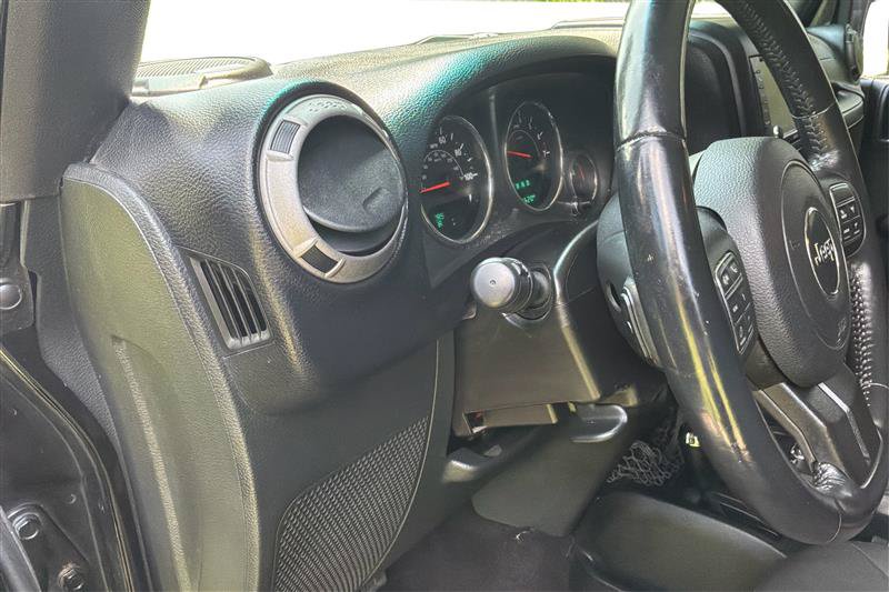 Used 2016 Jeep Wrangler Unlimited Sport AWD/4WD image 18