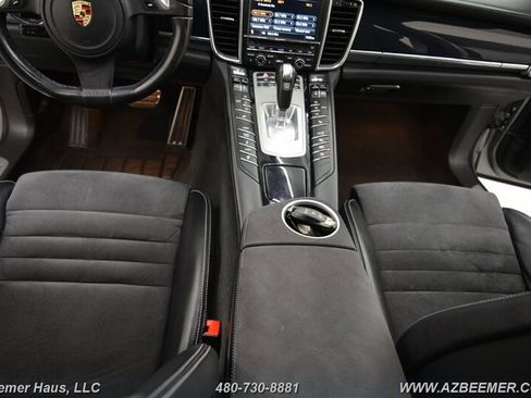 Used 2013 Porsche Panamera GTS image 17