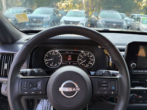 Used 2023 Nissan Pathfinder Rock Creek AWD/4WD image 20