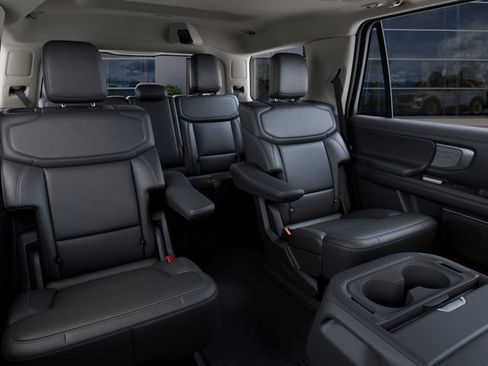 New 2027 Ford Expedition Platinum w/ Driver's Package AWD/4WD image 11
