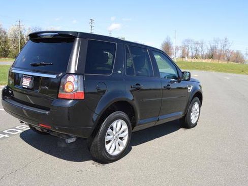 Used 2013 Land Rover LR2 HSE AWD/4WD image 8