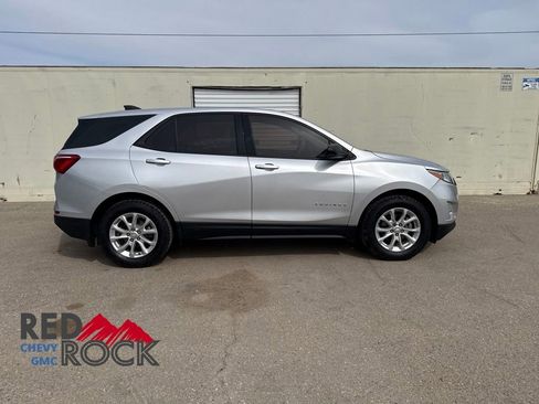 Used 2019 Chevrolet Equinox LS FWD image 8
