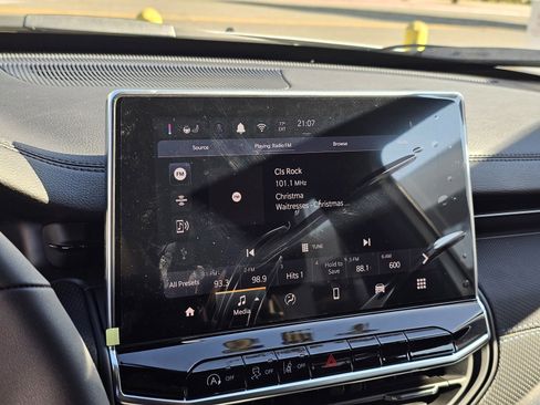 New 2026 Jeep Compass Latitude image 12