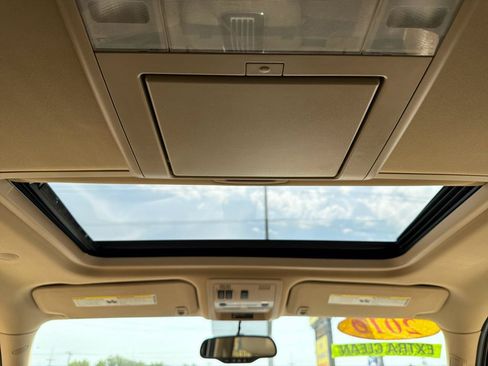 Used 2012 Cadillac Escalade Luxury RWD image 21