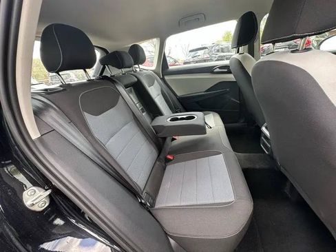Used 2026 Volkswagen Taos S FWD image 18