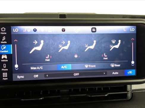 Used 2025 Jeep Wrangler Unlimited Sahara AWD/4WD image 30