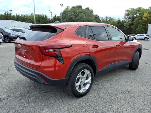 Certified 2024 Chevrolet Trax LS w/ LS Convenience Package image 4