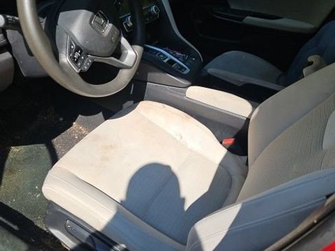 Used 2021 Honda Insight EX image 2