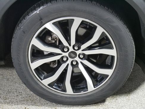 Used 2022 Ford Explorer ST-Line AWD/4WD image 15