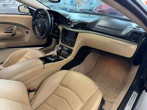 Used 2013 Maserati GranTurismo Sport RWD image 31