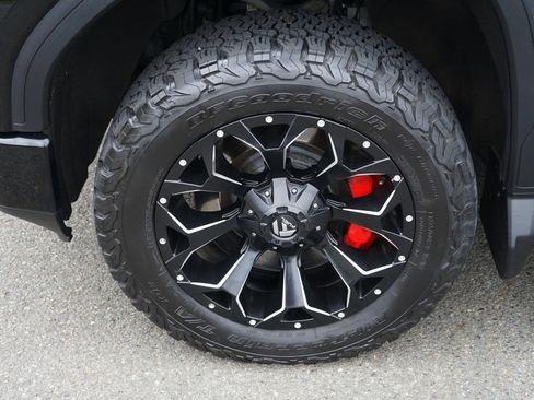 Used 2020 GMC Sierra 1500 Denali w/ Denali Premium Package AWD/4WD image 9