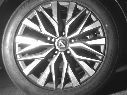 Used 2025 Nissan Altima 2.5 SV image 13