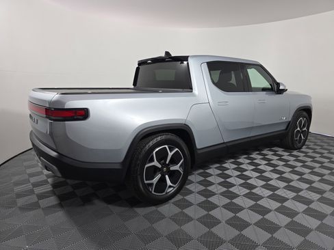 Used 2024 Rivian R1T Adventure AWD/4WD image 5