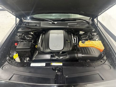 Used 2011 Dodge Challenger R/T image 9