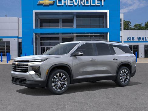 New 2026 Chevrolet Traverse LT w/ Sun and Wheel Package image 2