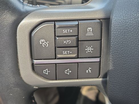 Certified 2021 Ford F150 Lariat w/ Equipment Group 502A High image 33