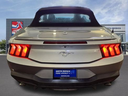 Used 2025 Ford Mustang Premium RWD image 19
