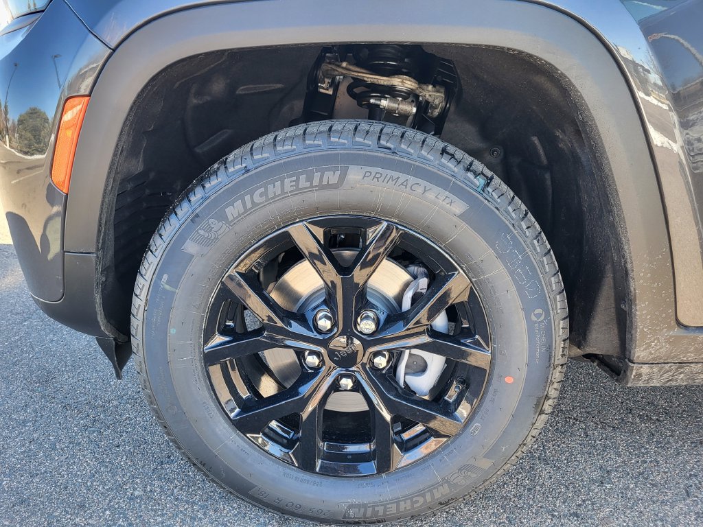 New 2026 Jeep Grand Cherokee Altitude AWD/4WD image 10