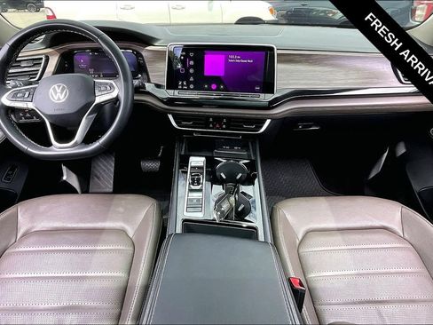 Used 2024 Volkswagen Atlas SEL AWD/4WD image 5