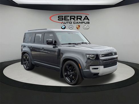 Used 2023 Land Rover Defender 110 SE image 1