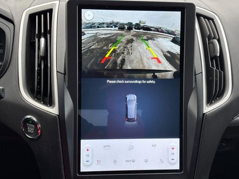 Used 2022 Ford Edge SEL w/ Sport Appearance Package image 24