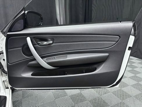 Used 2012 BMW 135i w/ M Sport Package w/ Premium Pkg image 25