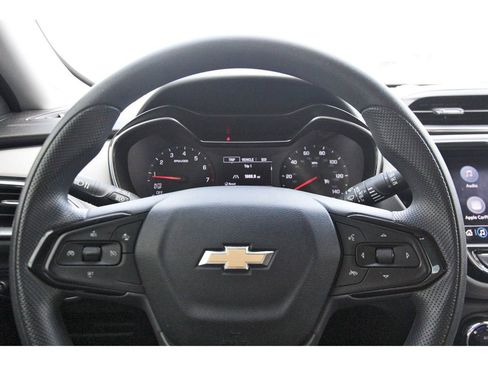 Used 2021 Chevrolet TrailBlazer LT w/ Convenience Package image 9