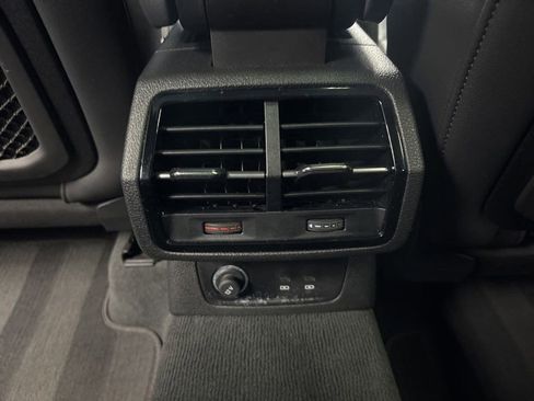 Used 2025 Audi Q3 2.0T Premium AWD/4WD image 20
