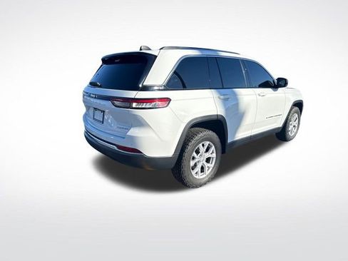 Used 2022 Jeep Grand Cherokee Limited image 5